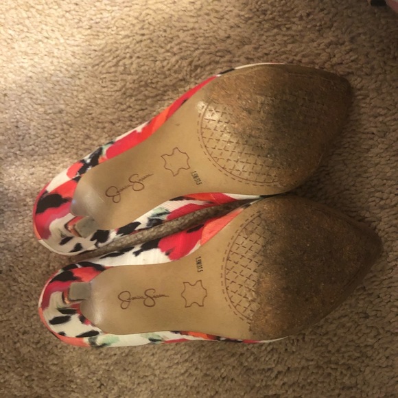 Jessica Simpson heels size 7.5 - Picture 4 of 6